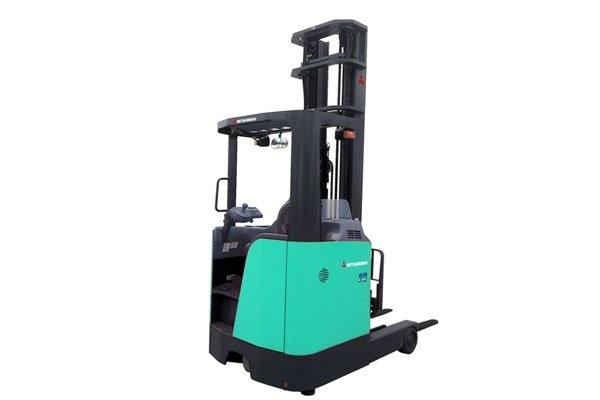 Lithium battery balance gravity four-wheel new energy handling stack electric forklift